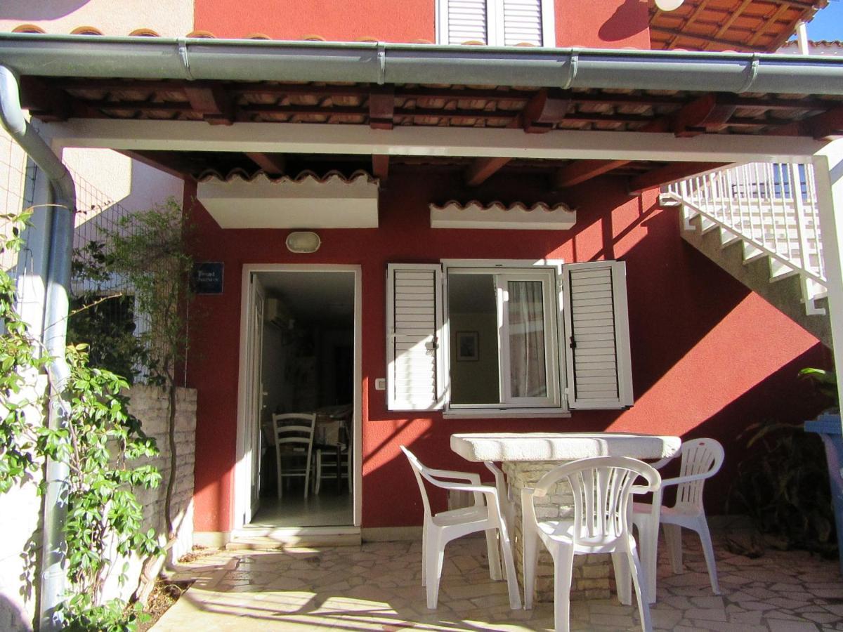 Apartment Matej Pula Exteriör bild